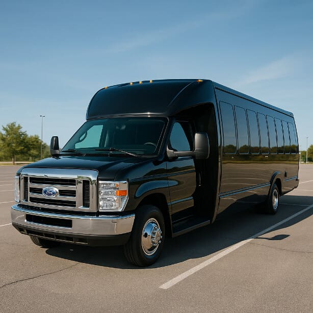 Cincinnati Minibus Company 18 Passenger Minibus
