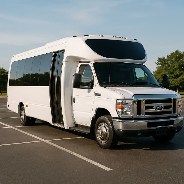Cincinnati Minibus Company 20 Passenger Minibus