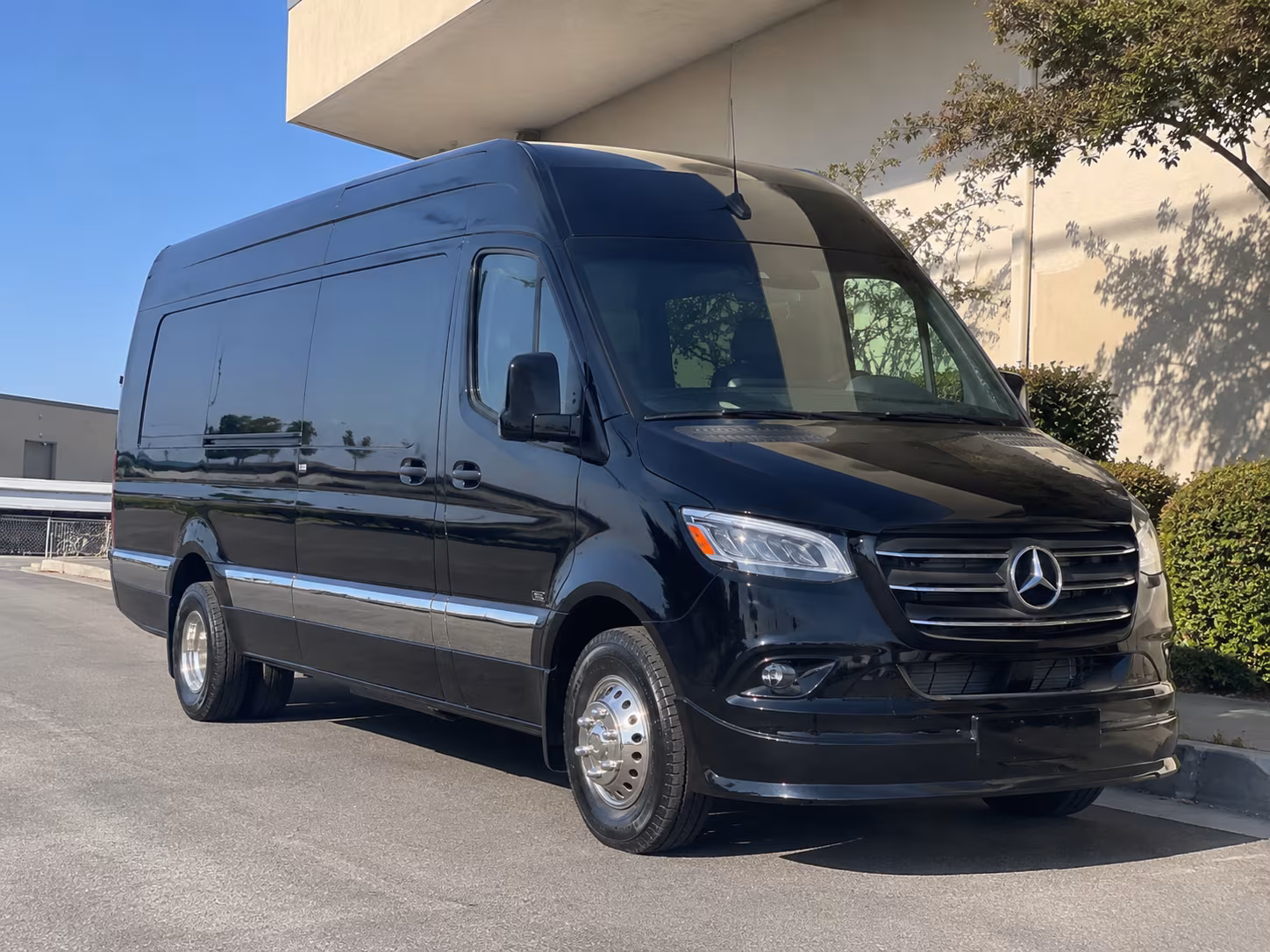 bus rental options for cincinnati trips