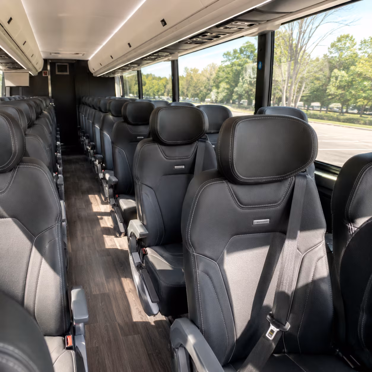 charter bus rentals for large wine tour groups in cincinnati