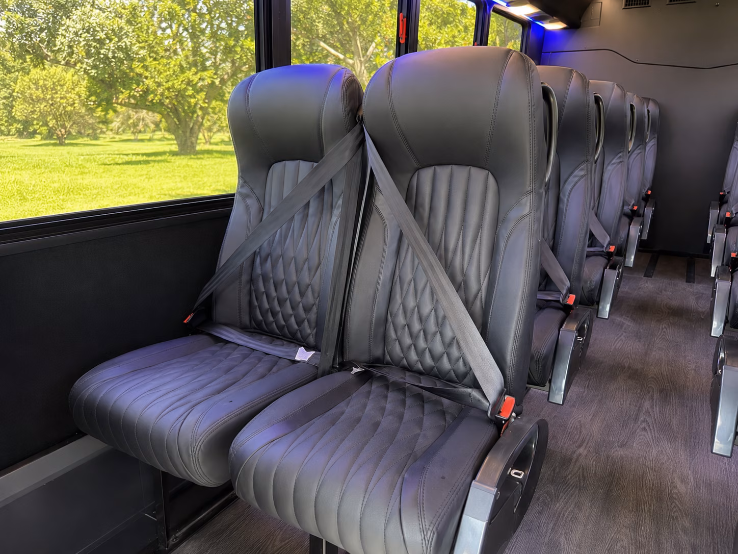 cincinnati 18 passenger minibus inside