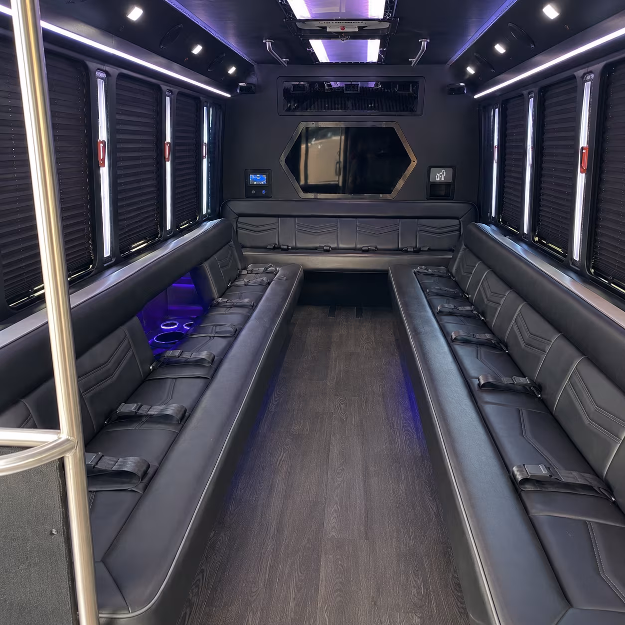 cincinnati 18 passenger party bus interior