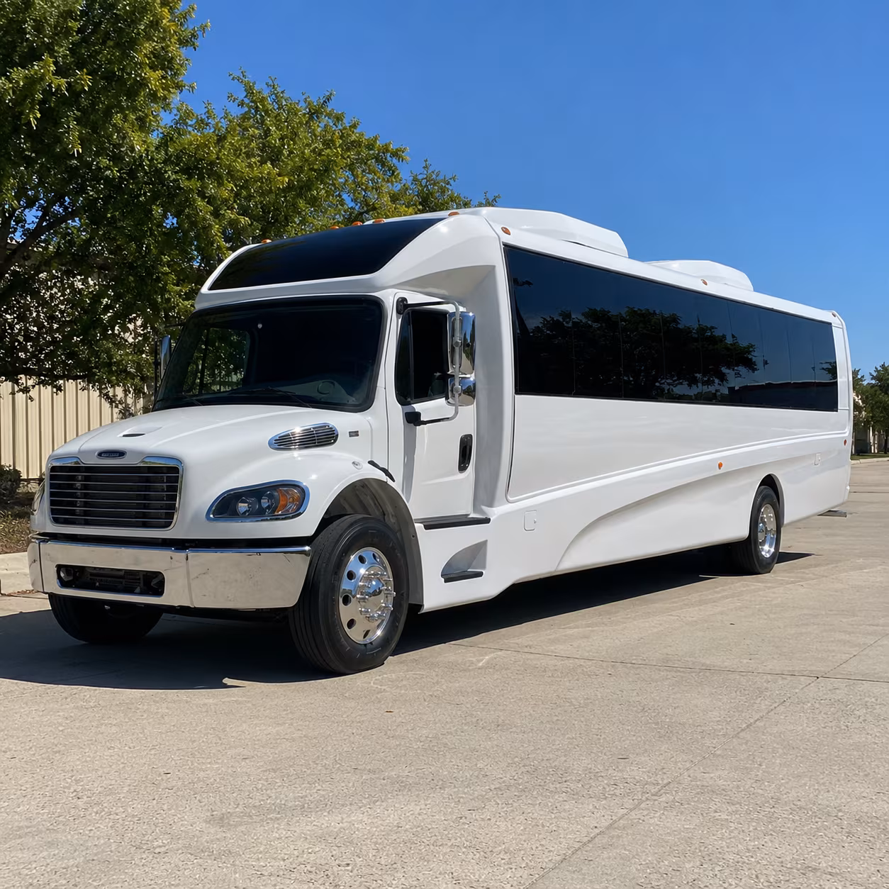 cincinnati 25 passenger minibus
