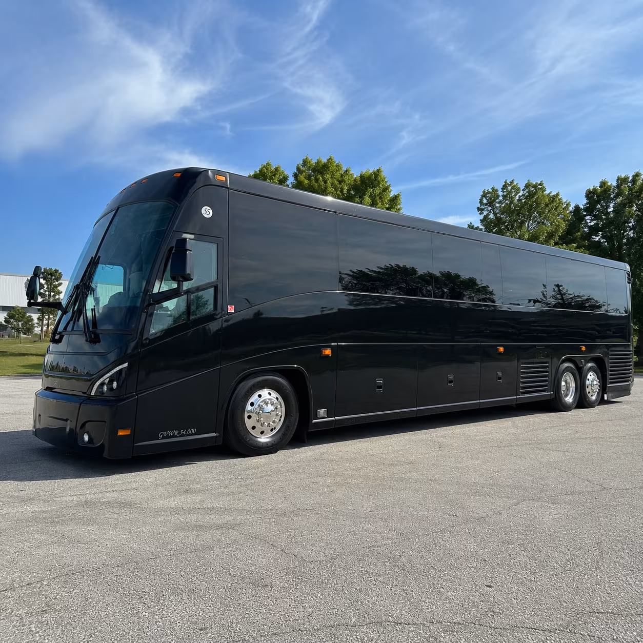 cincinnati 47 passenger charter bus