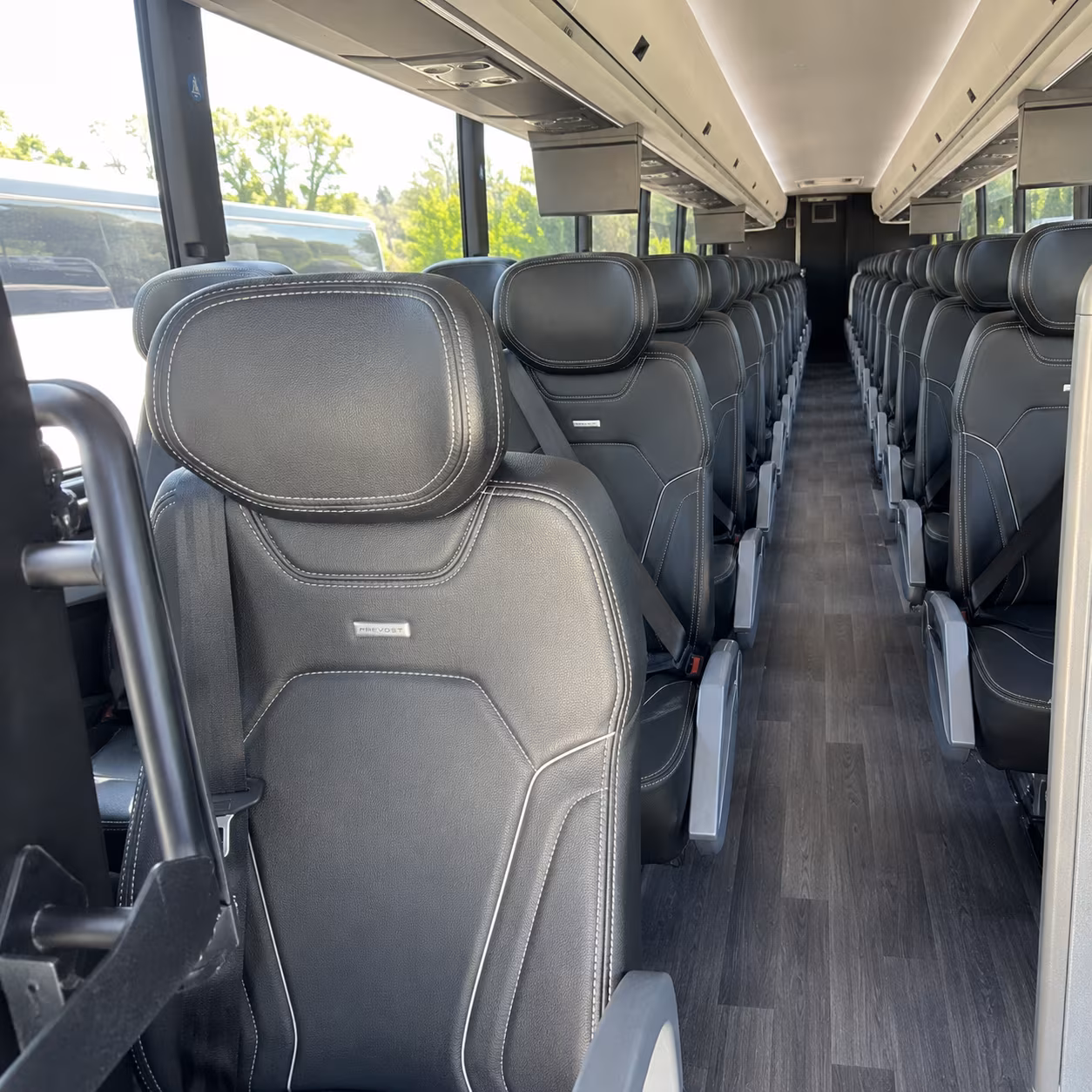 cincinnati charter buses for youth group retreats and camp trips