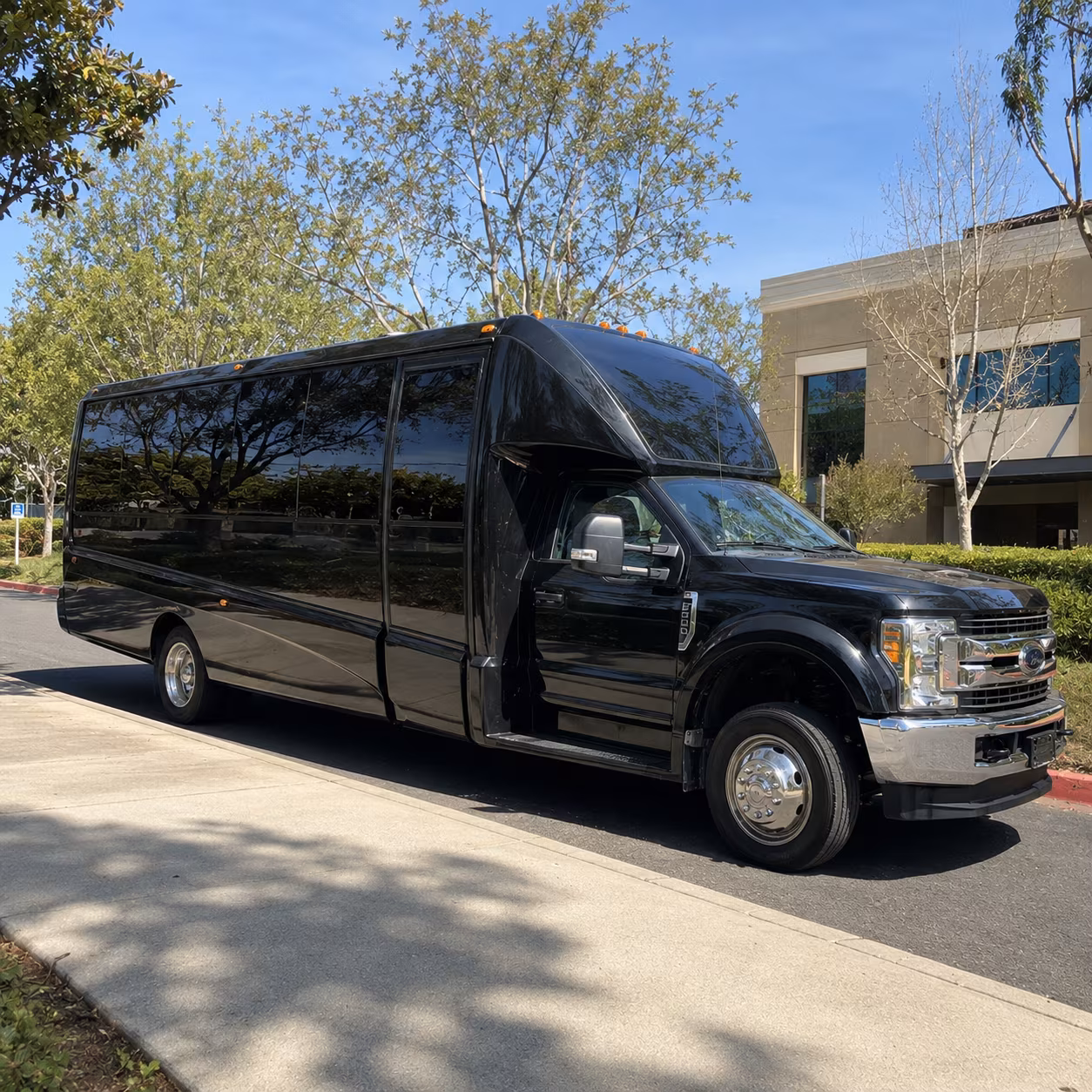 cincinnati corporate party bus rental
