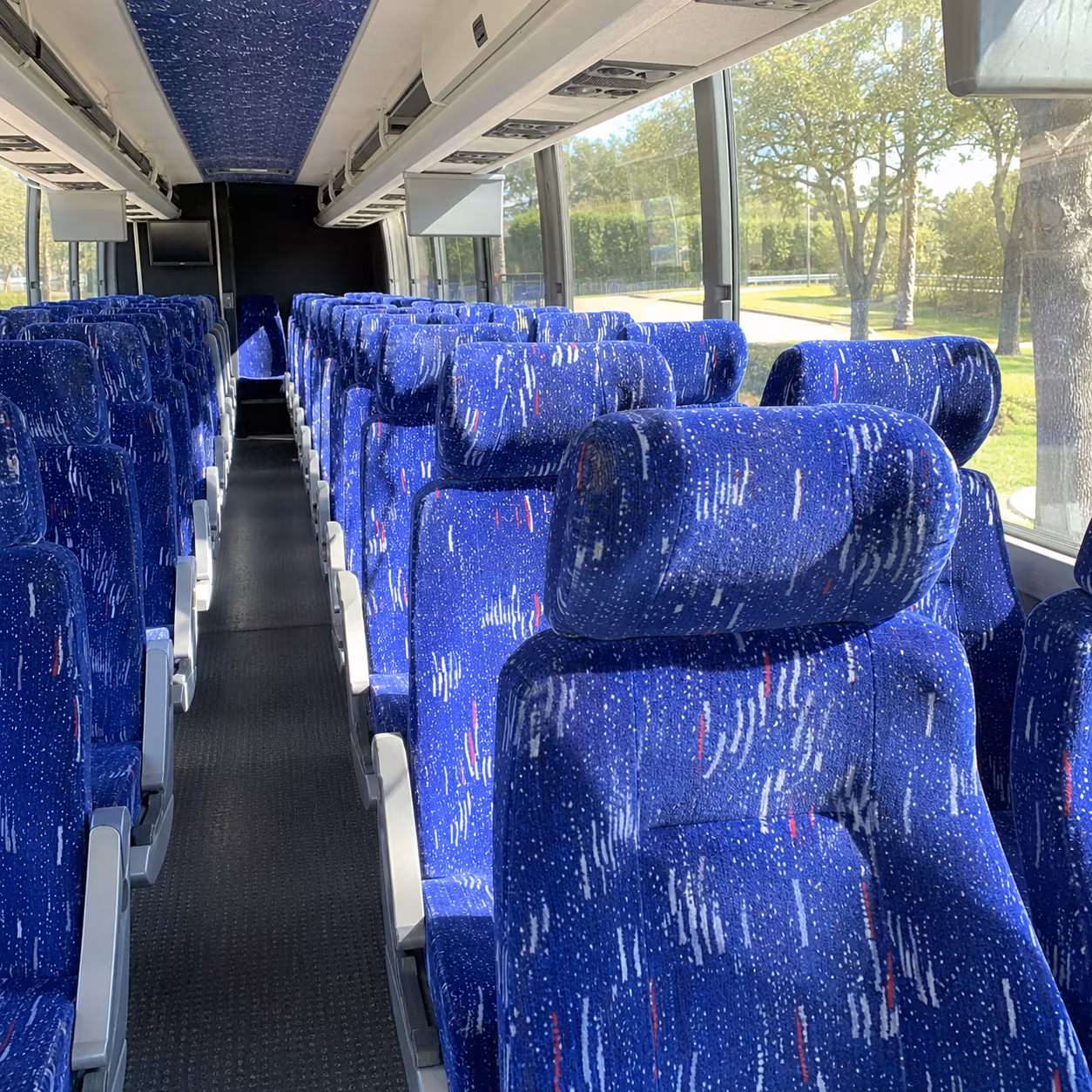 cincinnati field trip transportation onboard seating